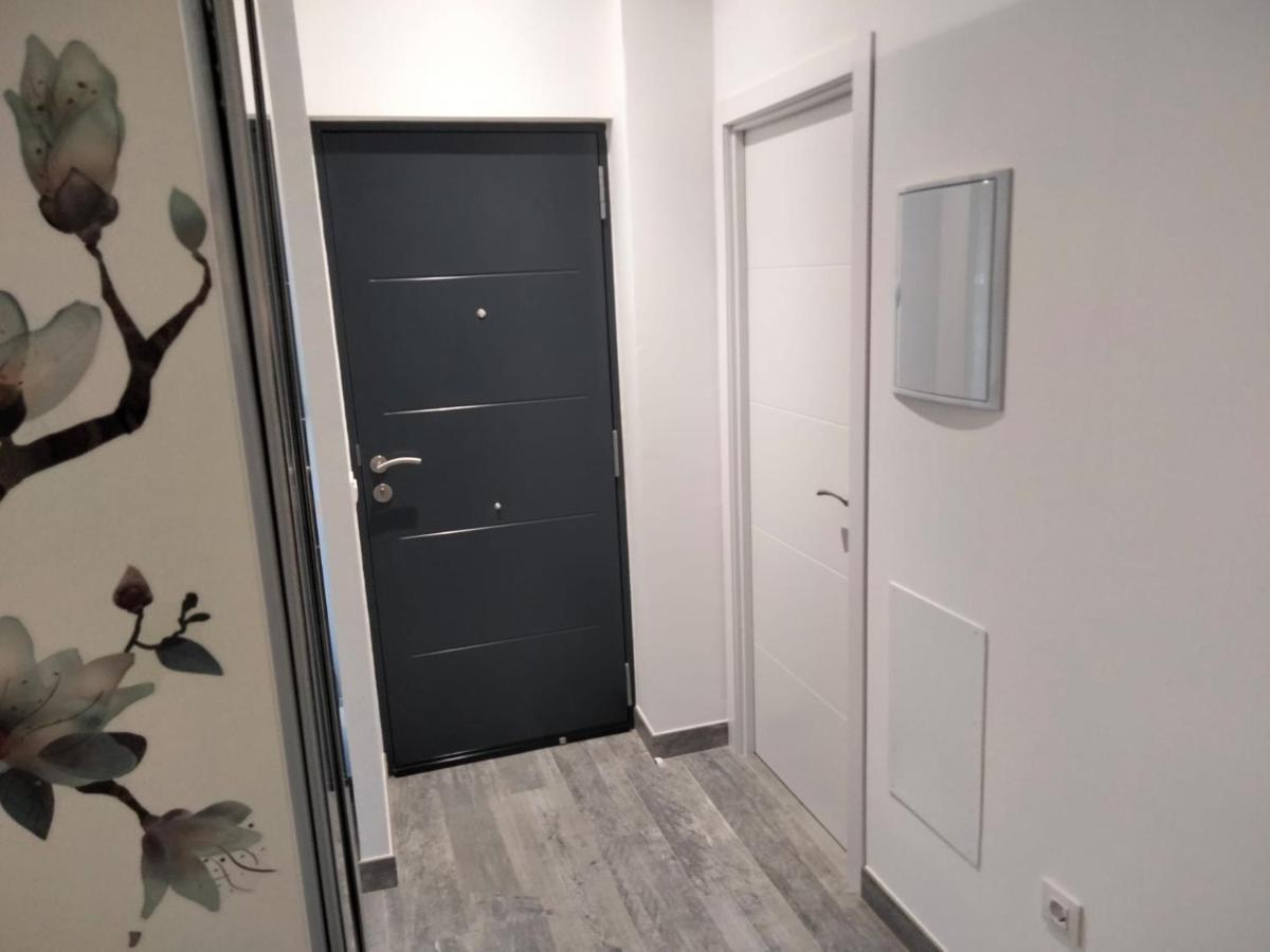 Loft La Calahorra Con Posibilidad De Aparcamiento Pregunta Por El Pack Mas Amor Кордова Екстер'єр фото