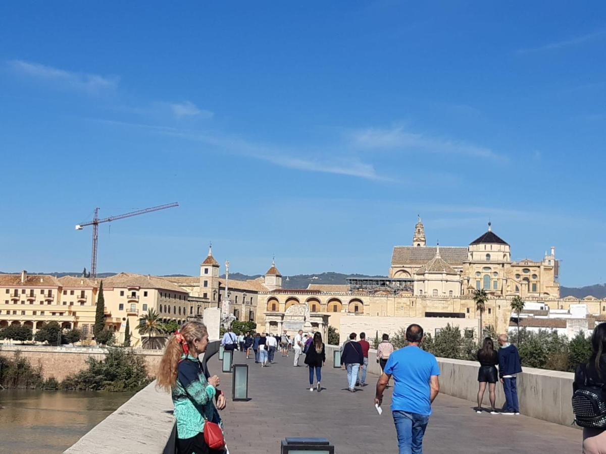 Loft La Calahorra Con Posibilidad De Aparcamiento Pregunta Por El Pack Mas Amor Кордова Екстер'єр фото